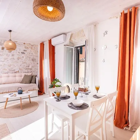Апартаменты Historico Apartment, Corfu Old Town *