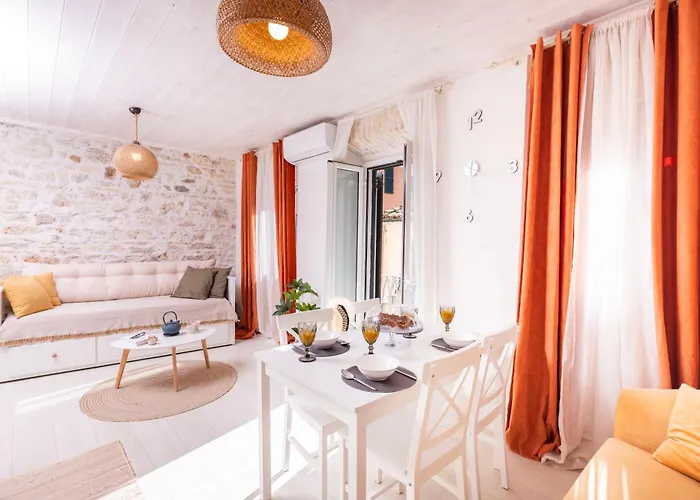 Апартаменты Historico Apartment, Corfu Old Town *